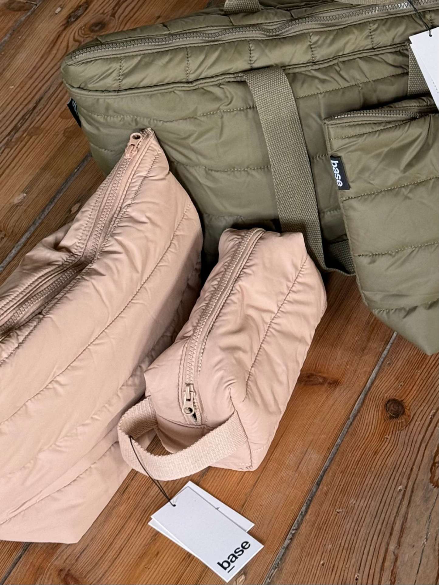 ‘ditty base’ - base bags