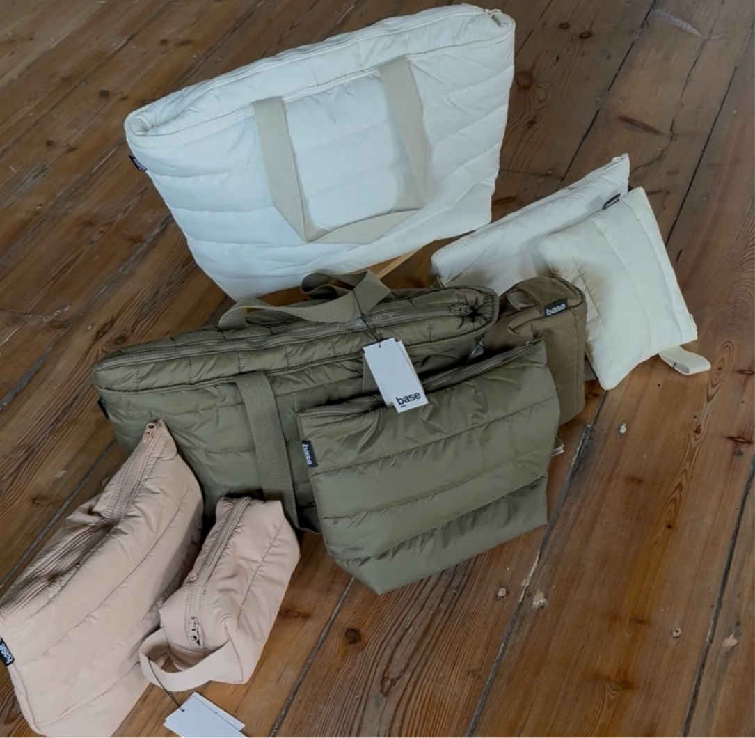 ‘flat base’ - base bags