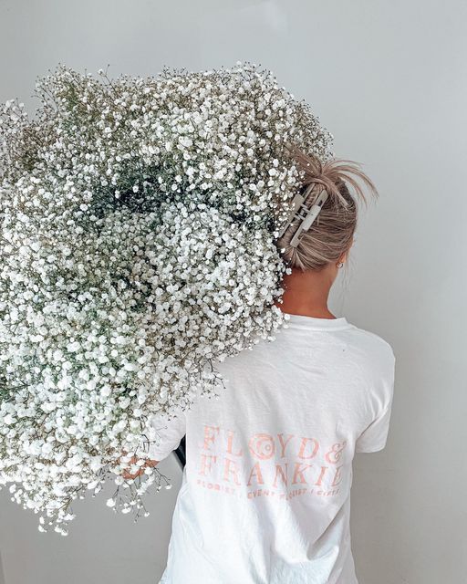 A whole lot of baby’s breath today, this isn’t even half of it 🥲 Thanking OHANA MADE for our tees!